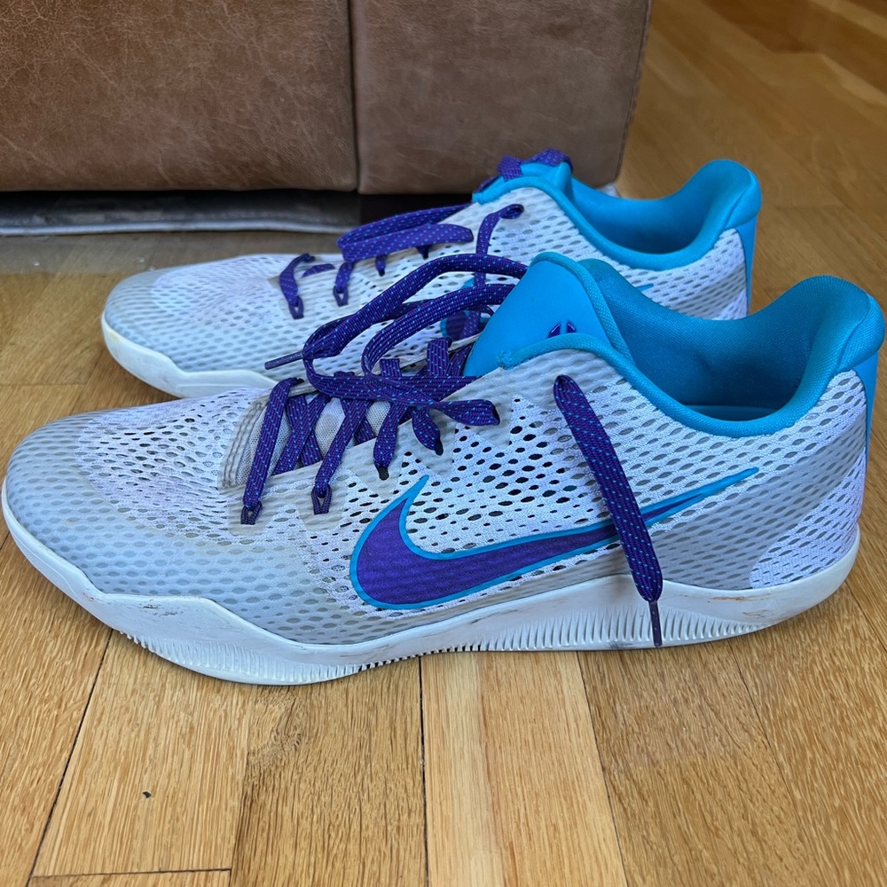 Nike Kobe 11 Low Draft Day - Size 14 - Lightly Used